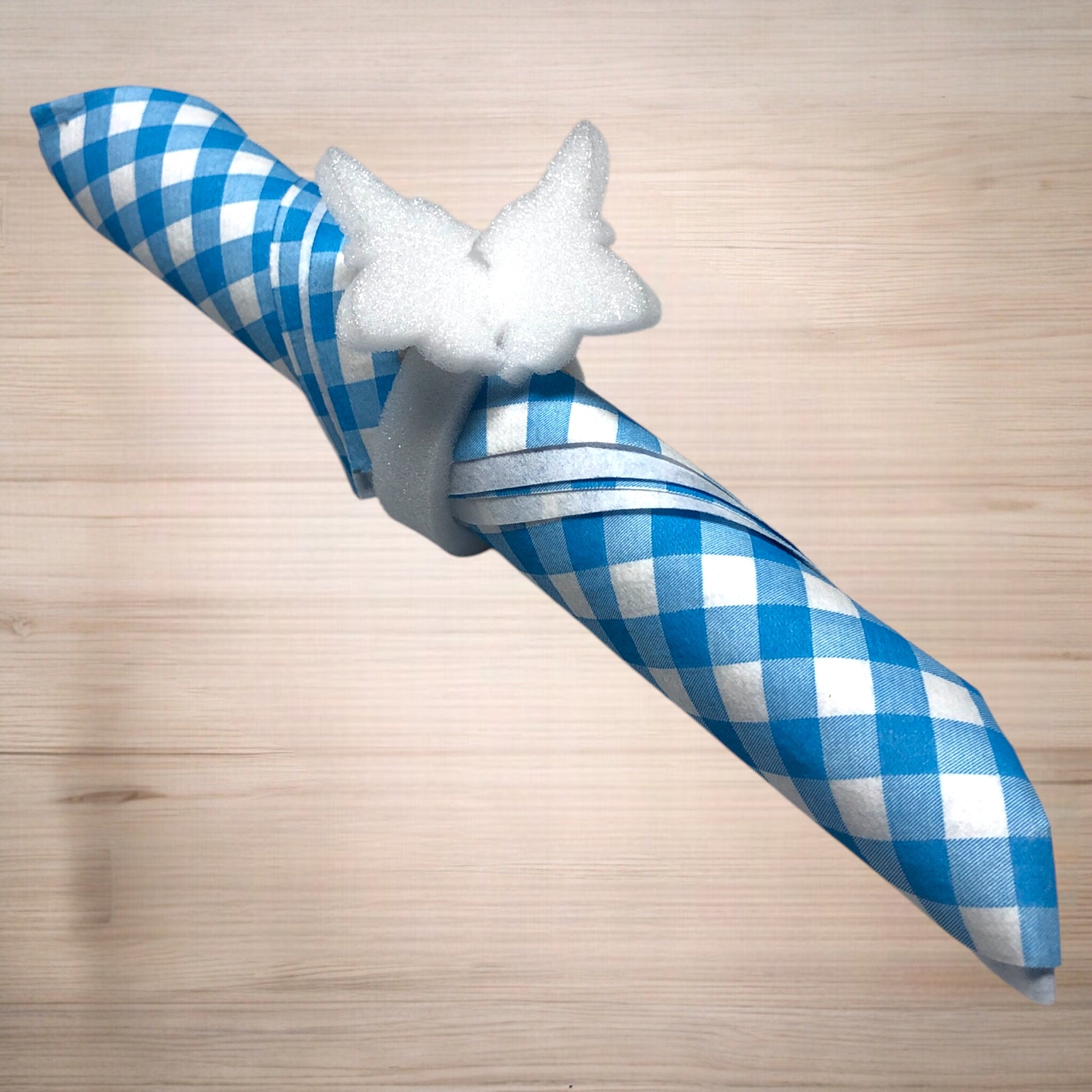 Serviettenringe mit Schmetterling aus Schaumstoff weiß