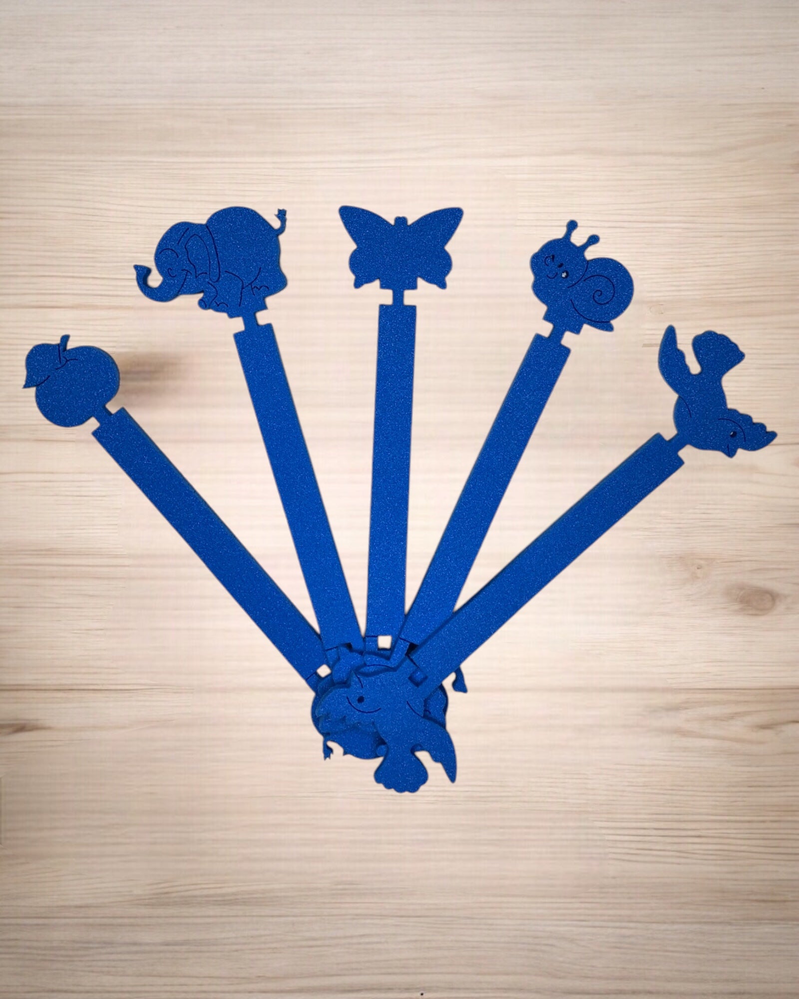 Serviettenringe mit Tiermotiven aus Schaumstoff blau