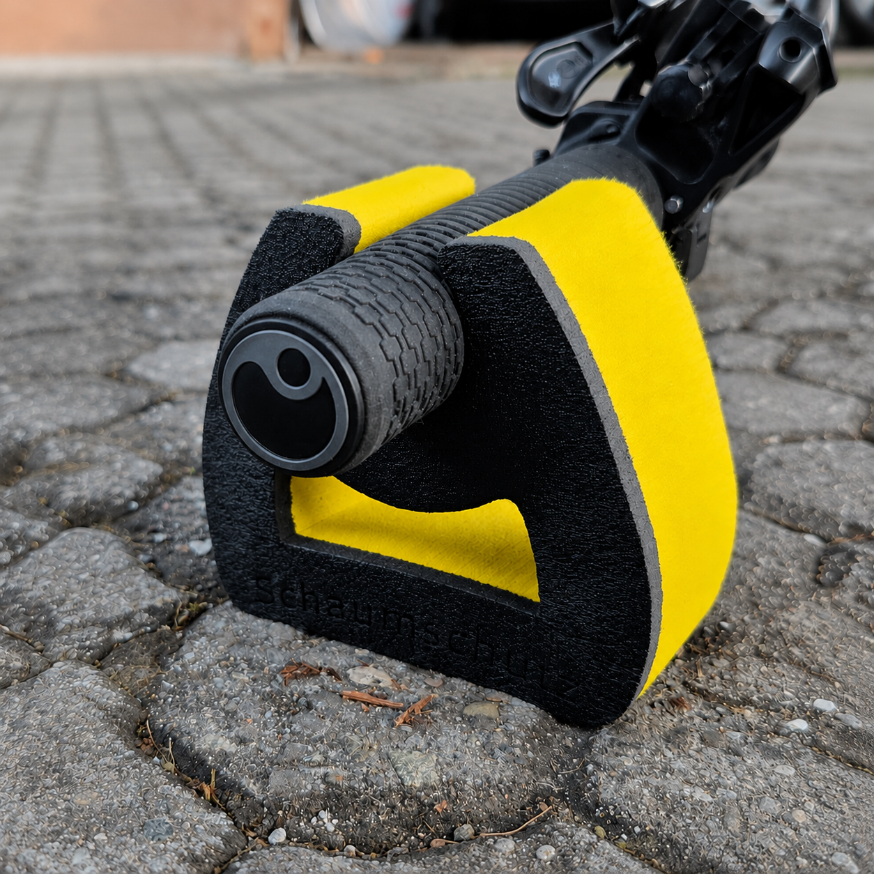 Fahrrad-Butler Abstellset aus Schaumstoff mit einklipsbaren Lenkerauflagen oder Lenkerständer und Sattelunterlage in gelb